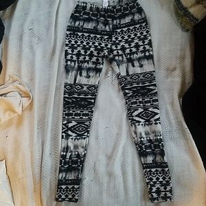 Patterned leggings